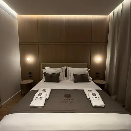 Terra Boutique تيرانا